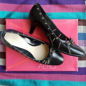 AEROSOLES: Navy Leather Heels